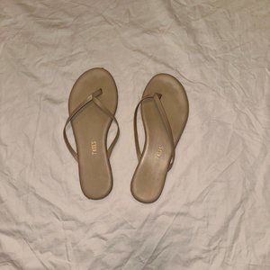 TKEES Flip Flop Size 7